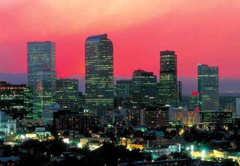 Courtyard By Marriott Denver Airport Servis gambar